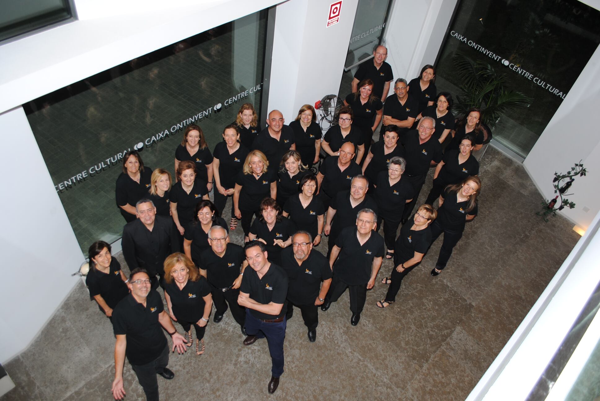 Imagen de componentes de la Coral Polifónica Caixa Ontinyent