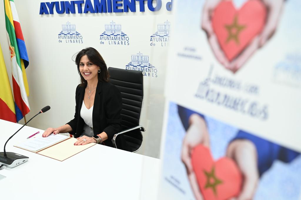 Mamen Muñoz, concejala de Bienestar Social, presenta la campaña "Linares con Marruecos".