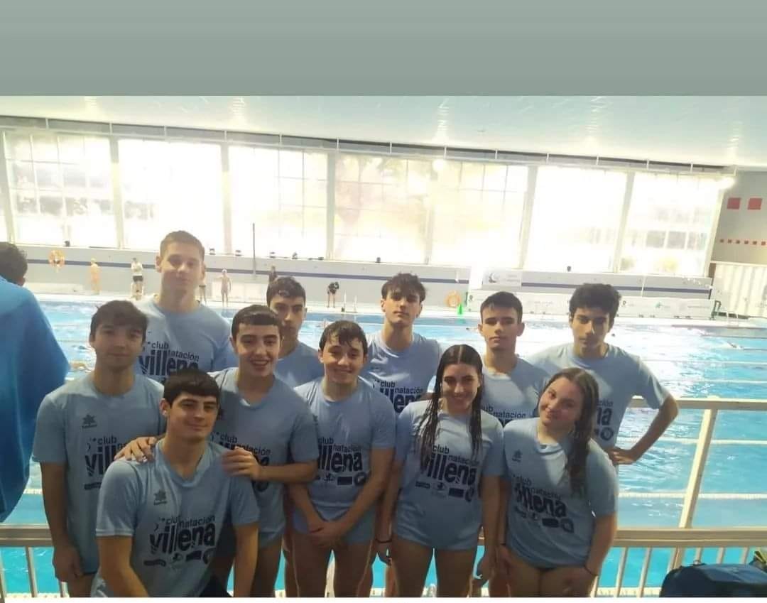 Nadadores del Club Natación Villena