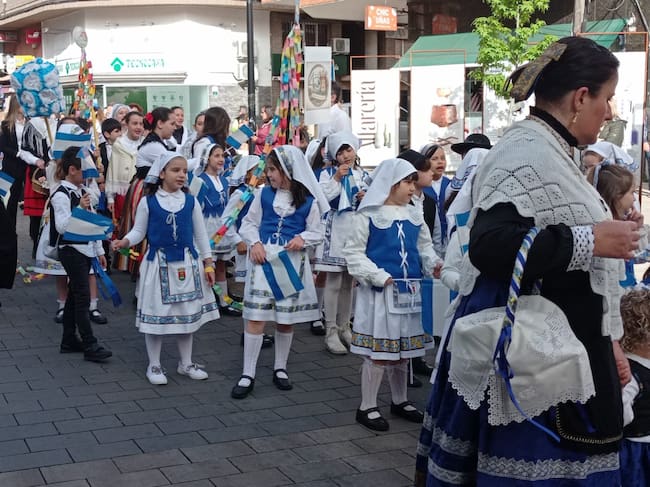 Más de 2.000 niños y 33 centros educativos han participado en la Mondilla