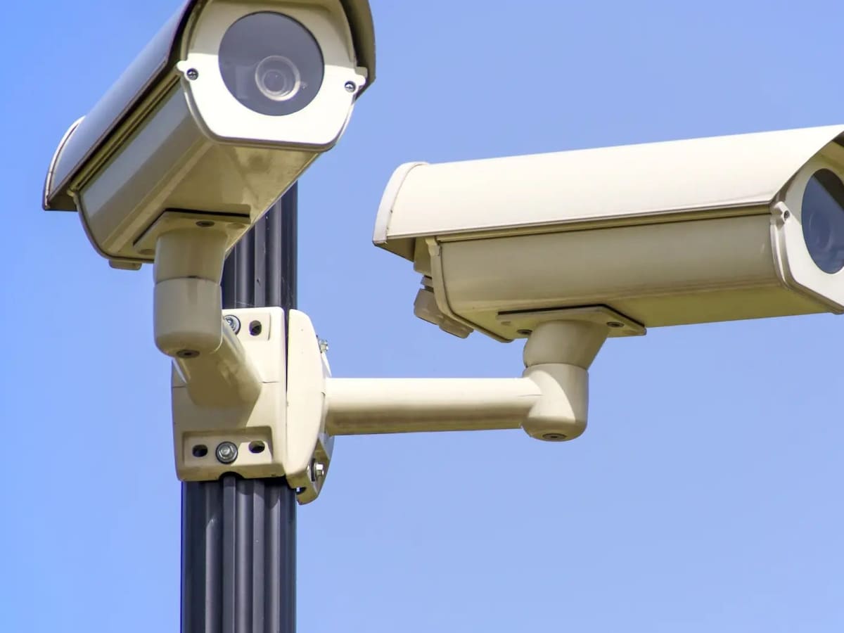 Novelda refuerza la seguridad vial con la compra de nuevas cámaras inteligentes de vigilancia