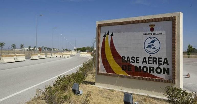 Entrada a la base aérea de Morón de la Frontera, Sevilla