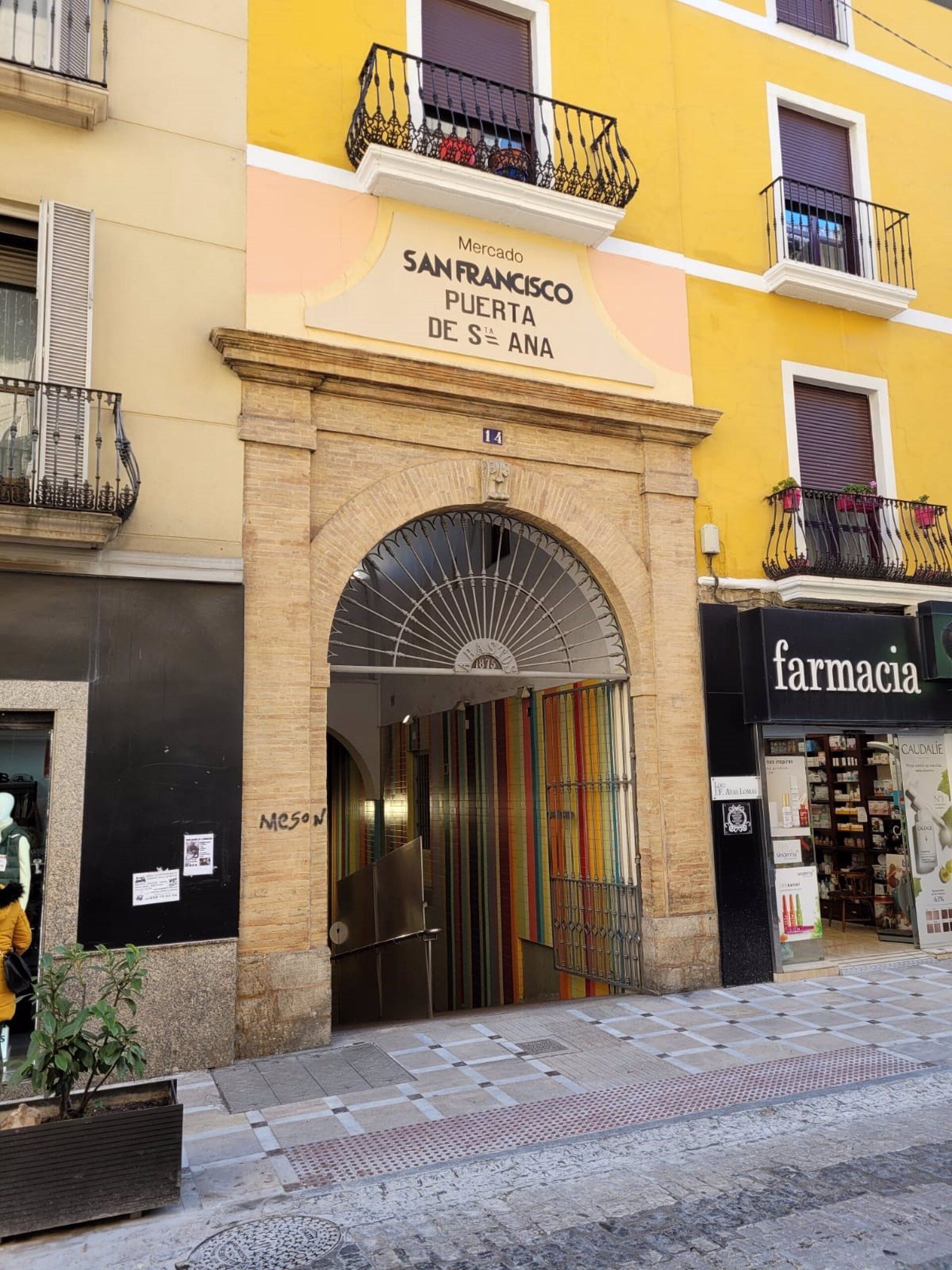 Entrada al Mercado de San Francisco de Jaén capital