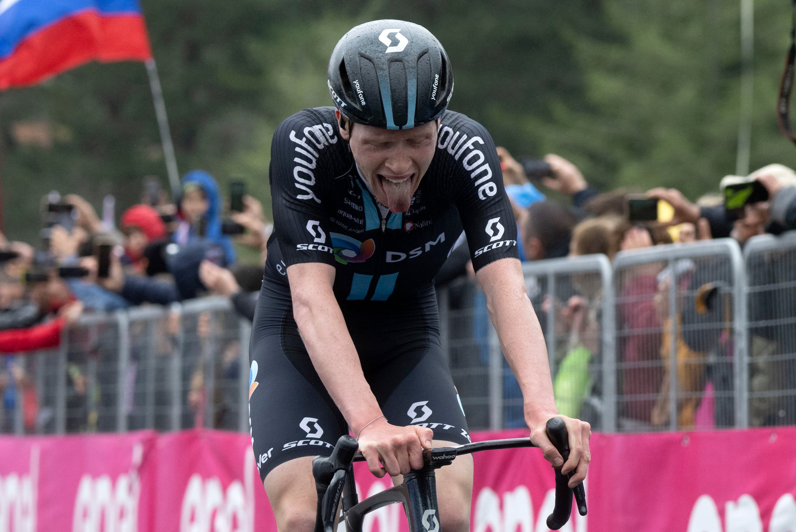 Evenepoel en el Giro d´Italia (Ciclismo, Italia) EFE/EPA/LUCA ZENNNARO