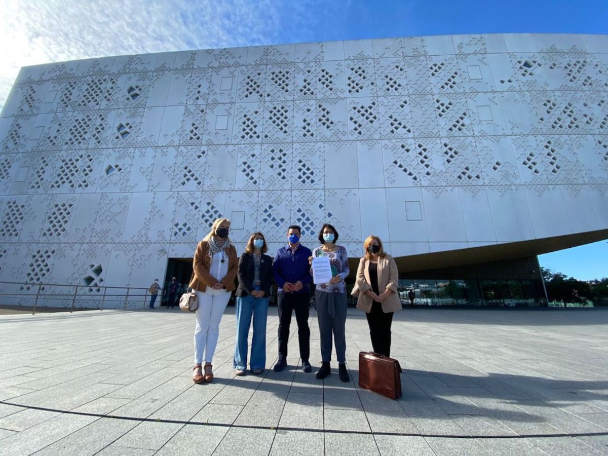 IU y Podemos piden a la Fiscalía una investigación de los contratos menores en Infraestructuras