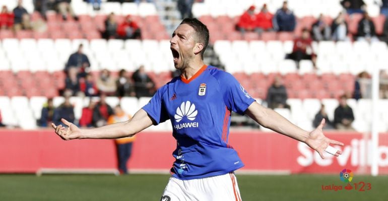 Rocha celebra su gol ante el Sevilla Atlético