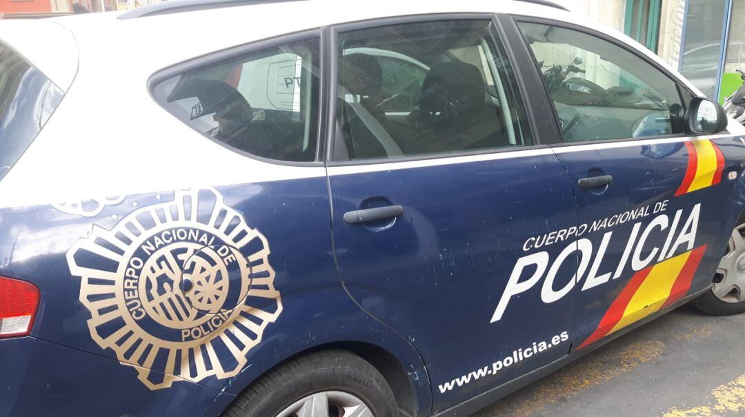 Vehículo patrulla de la Policía Nacional