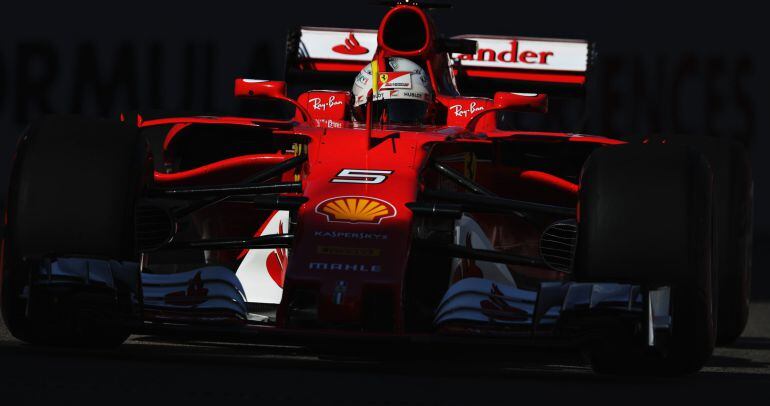 Vettel logra la &#039;pole&#039; en Sochi