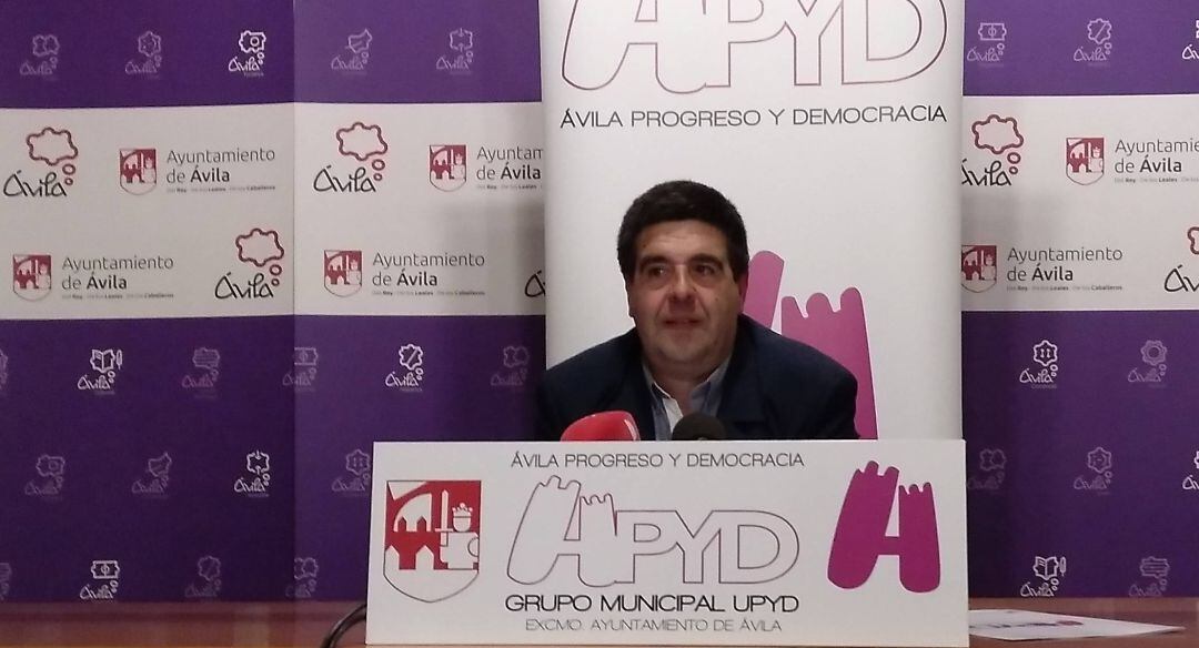 Javier Cerrajero, portavoz de UPYD en el Ayuntamiento de Ávila