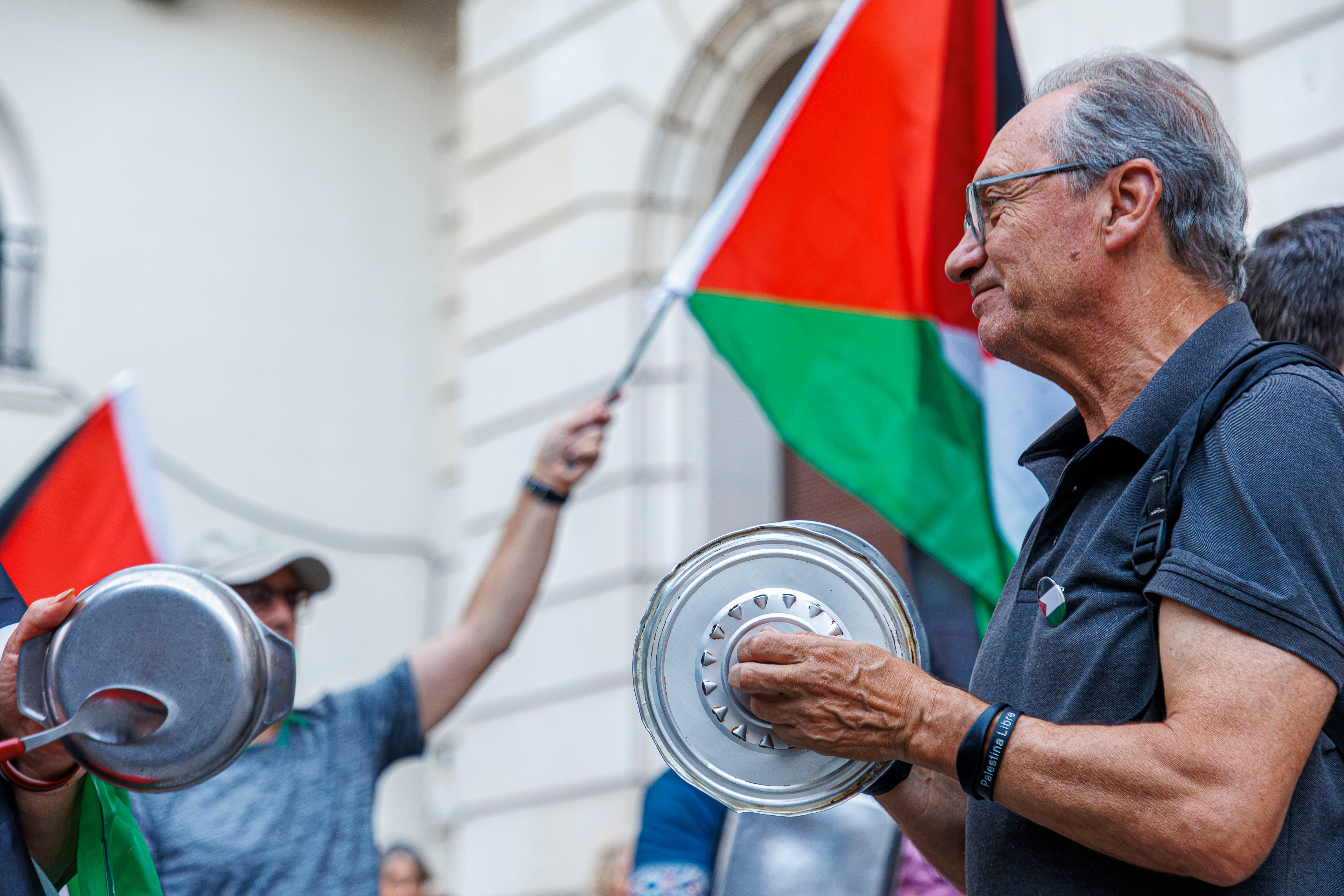 Nuevas convocatorias de caceroladas por Palestina en la sierra madrileña, porque “Tregua no es paz”