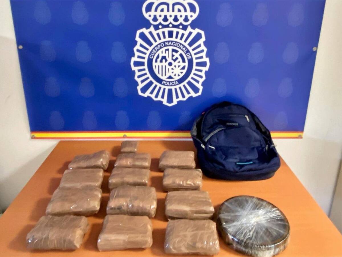 Dos detenidos en Algeciras por introducir diez kilos de hachís en moto de agua desde Marruecos