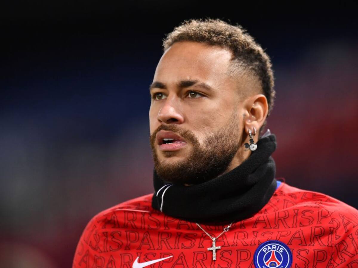 Neymar no entrena un día después de su cumpleaños y es duda para el partido contra el Marsella