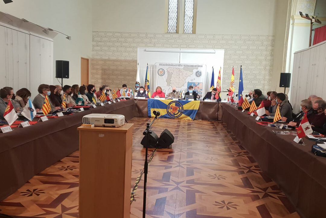 Encuentro entre municipios implicados en la Asociación de Fiestas y Recreaciones Históricas.