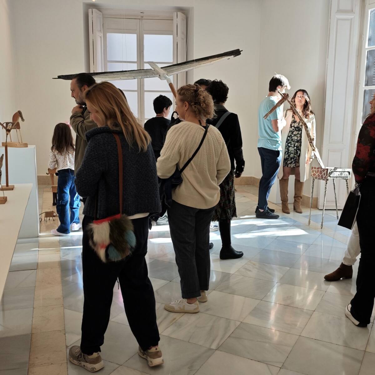SER Viajeros se adentra en el Museo Ramón Gaya y viaja a la Sierra del Carche en busca de pozos de nieve
