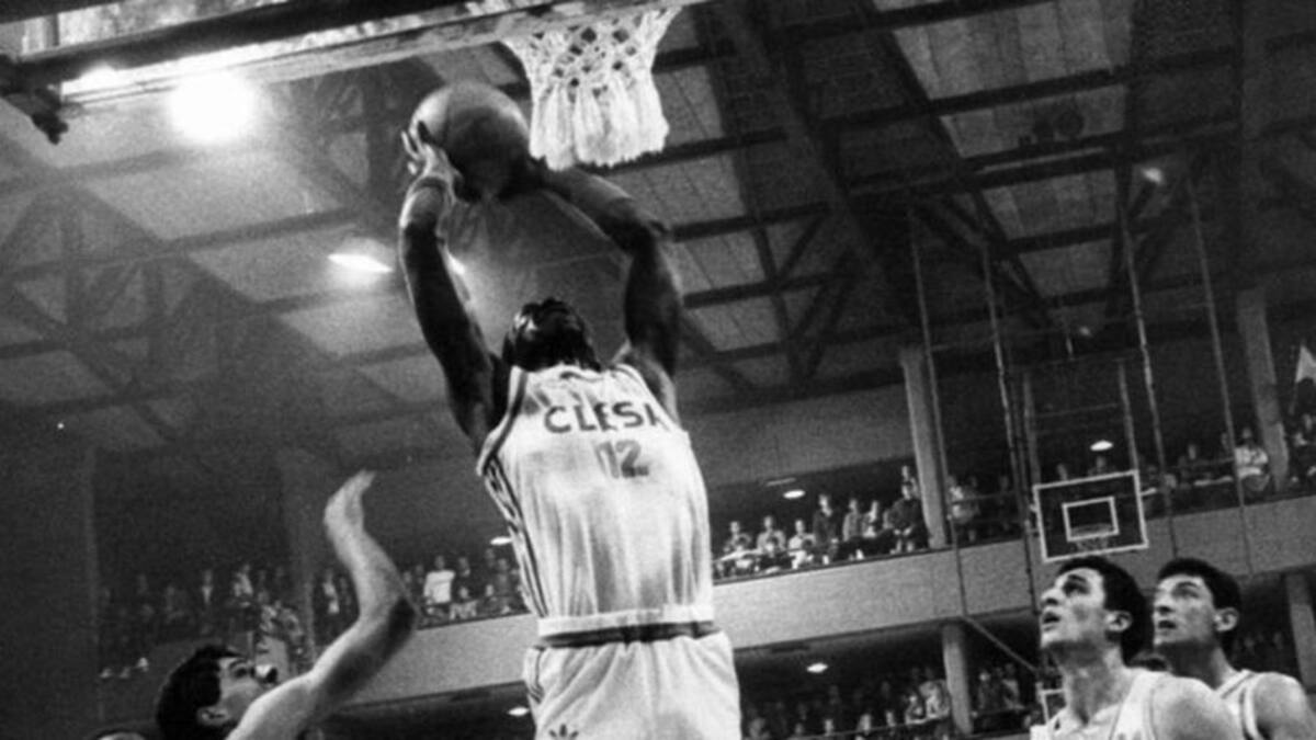 Yo vi jugar a Nate Davies en Acento Robinson