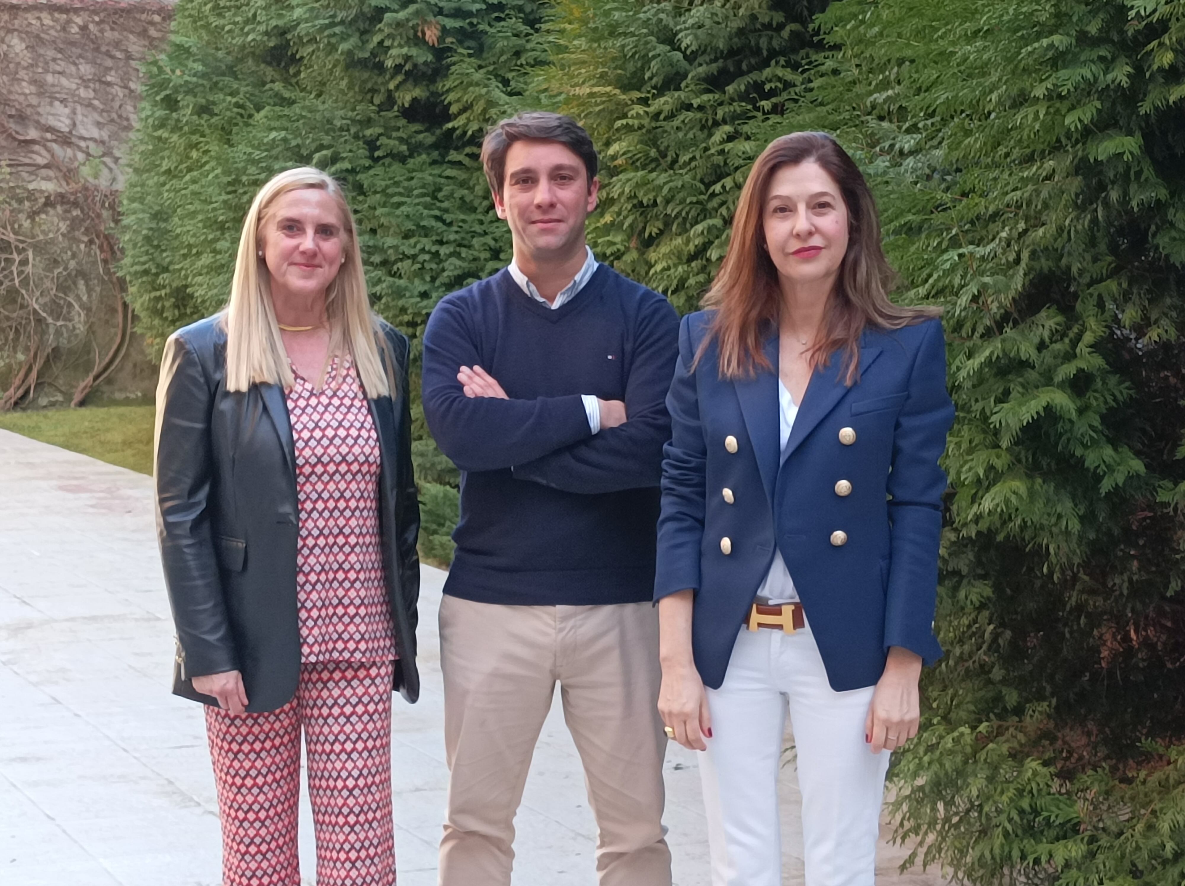 Andrés Ruiz, Susana Fernández y Gemma García, nuevos integrantes de la lista del PP, que encabeza Diego Canga, a las elecciones autonómicas