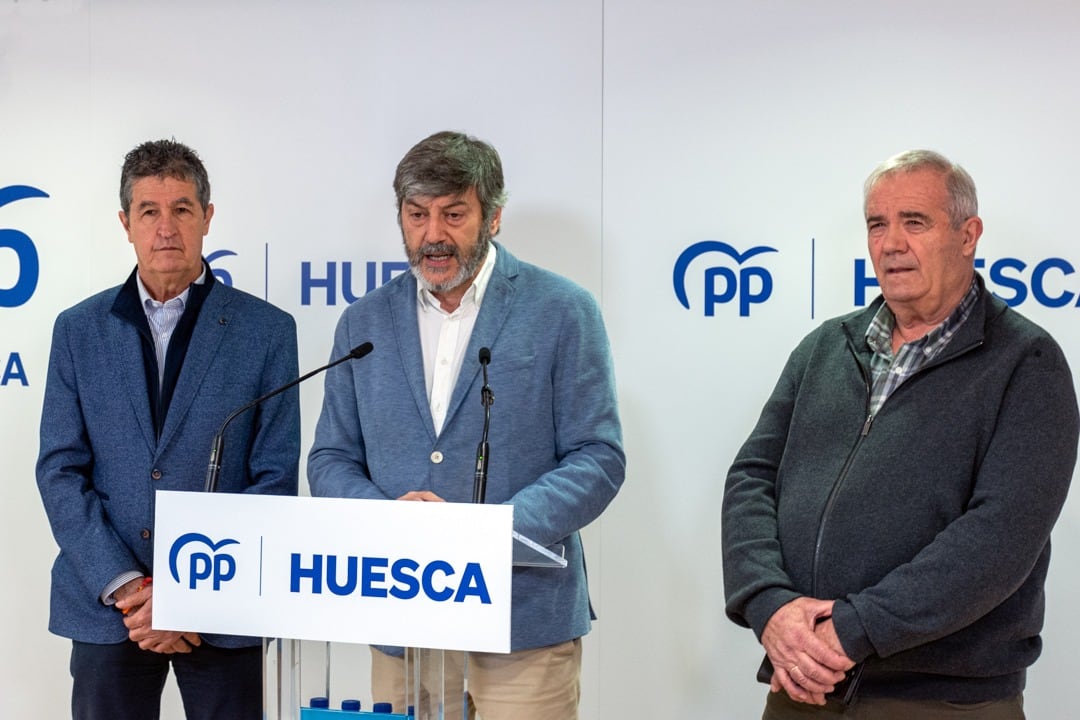 Rueda de prensa del PP sobre los atascos hacia el Pirineo
