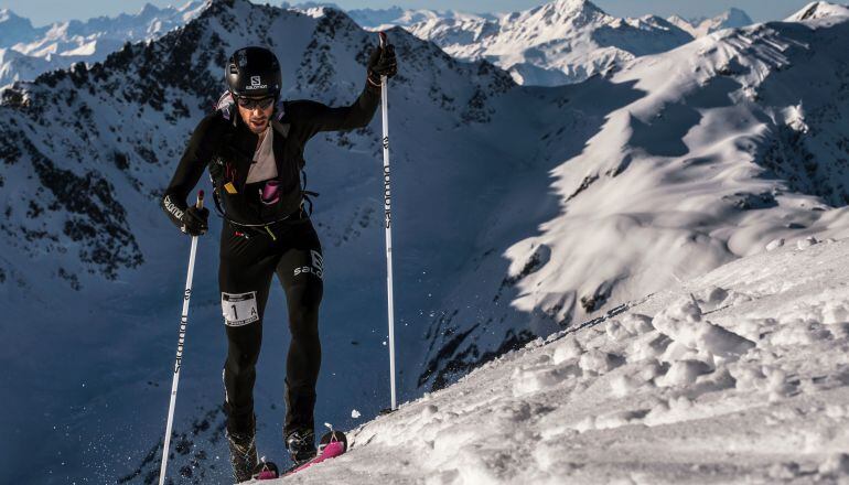 Kilian Jornet durante una prueba de esquí en el mes de marzo