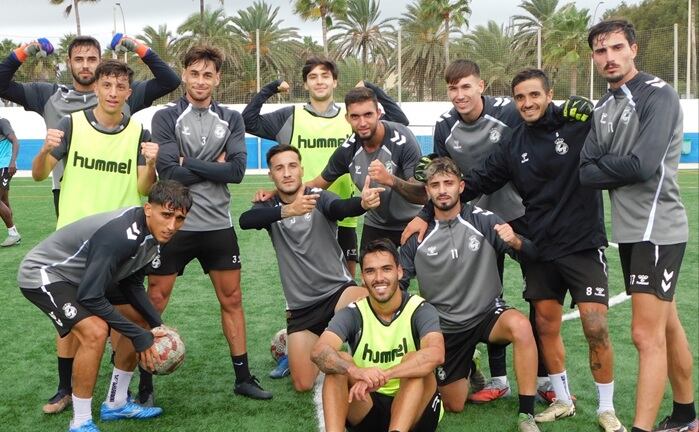 Plantilla de la Balona en un entreno