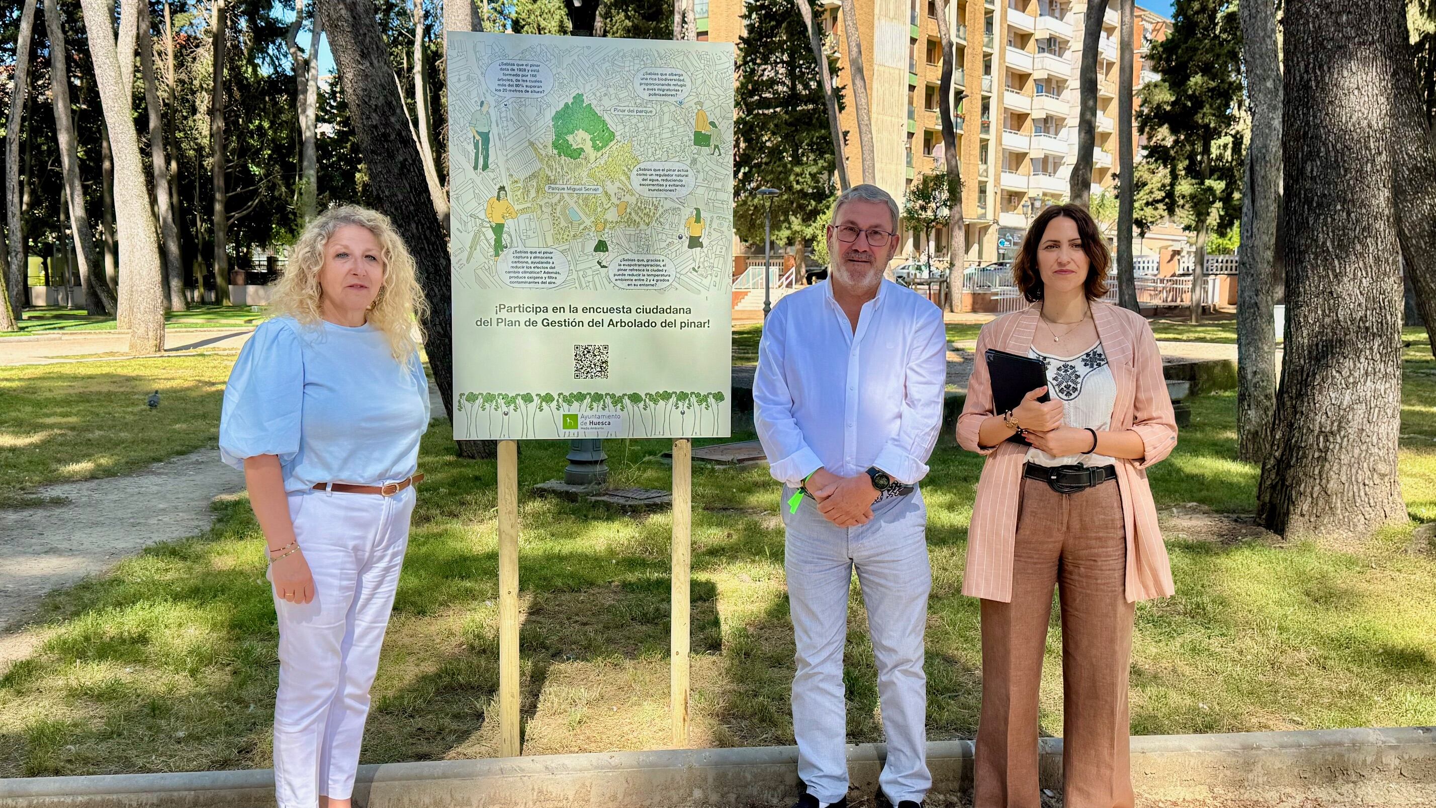Oliván, Veintemilla y Pérez Adell en la presentación del proyecto