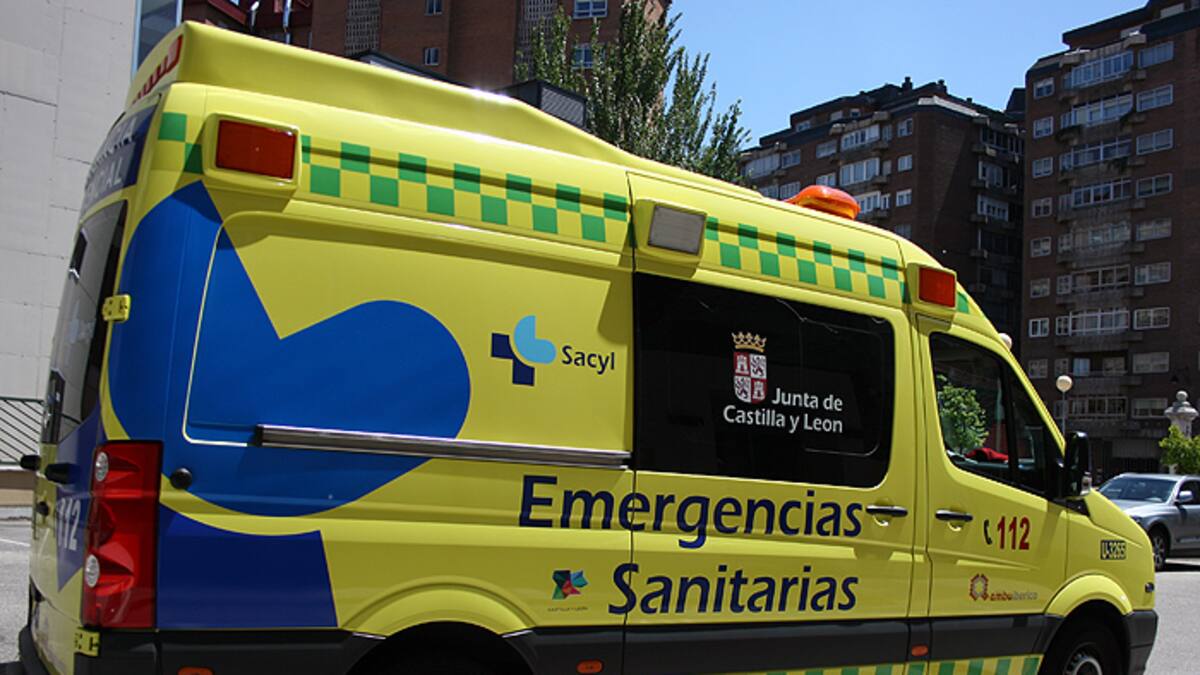 Cuatro heridos en el choque entre un tractor y un turismo en Villalón de Campos