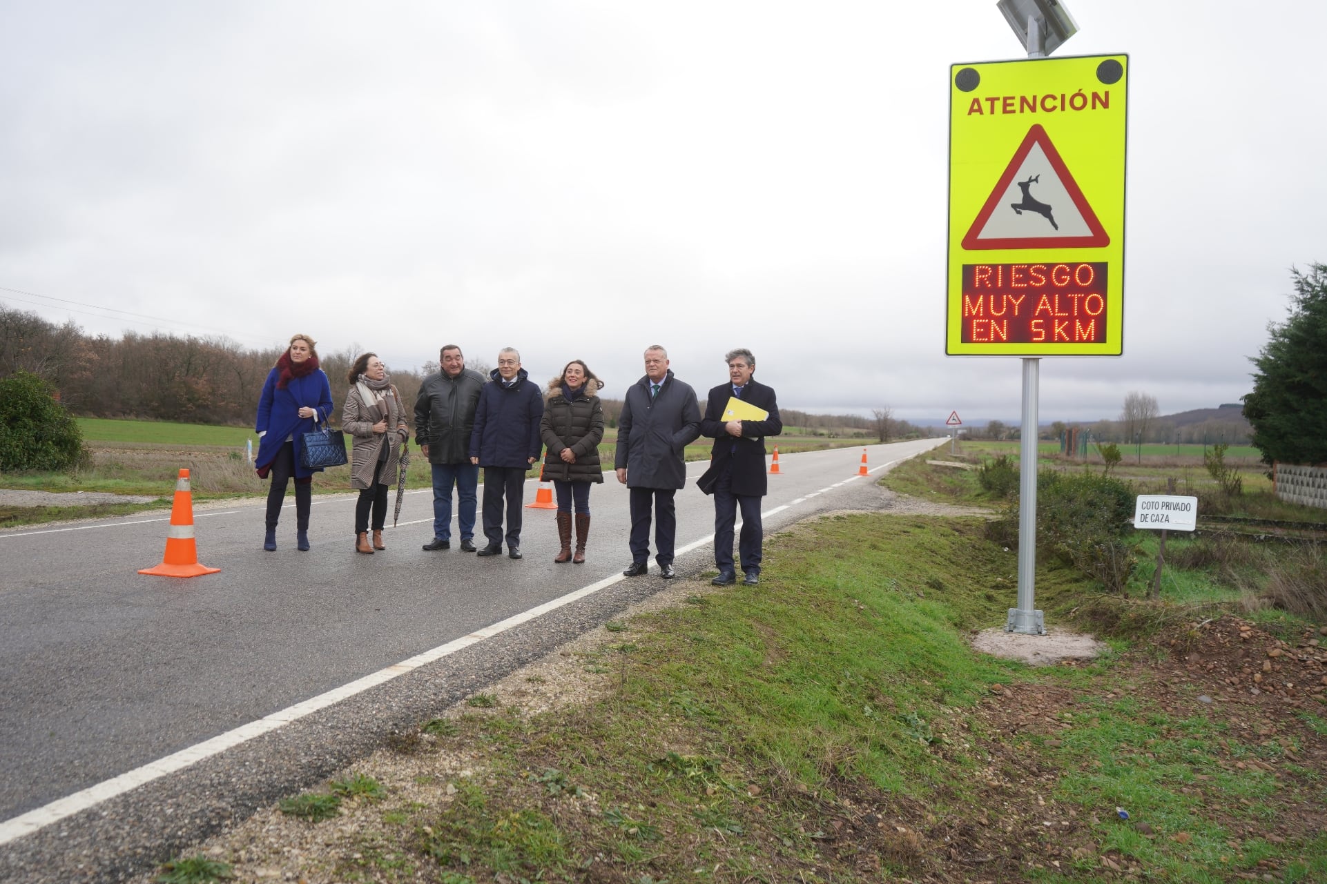 Varias autoridades de la Junta en la presentación de este proyecto piloto