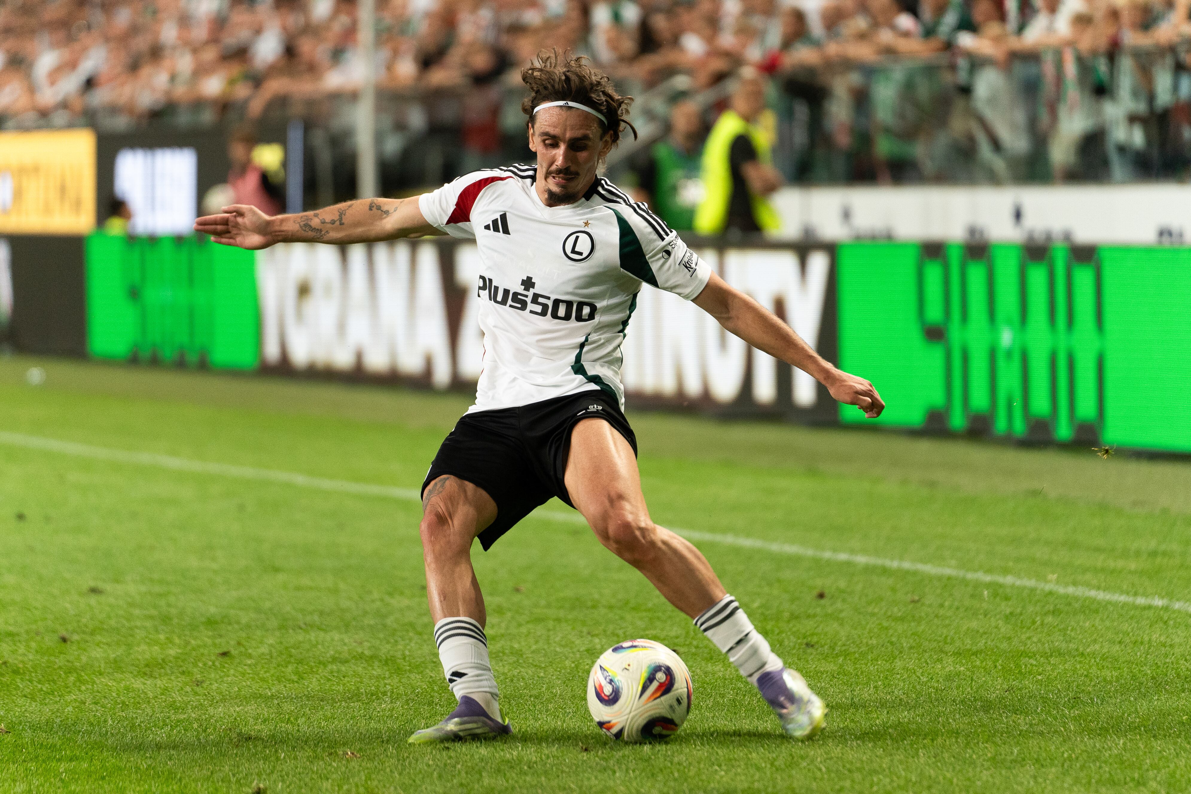 Migouel Alfarela of Legia Warszawa is seen during the UEFA Conference League qualifying round match between Legia Warszawa and Hibernian at Marshal Jozef Pilsudski Legia Warsaw Municipal Stadium in Warsaw, Poland, on August 28, 2025. (Photo by Marek Antoni Iwanczuk/NurPhoto via Getty Images)