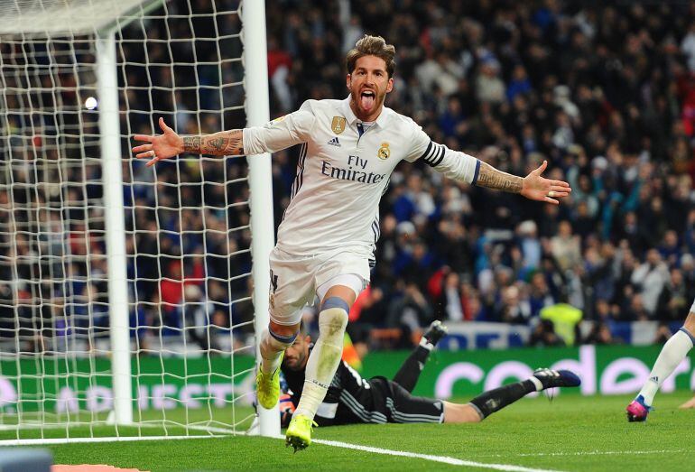 Sergio Ramos of Real Madrid celebrates after scoring Real&#039;s 2nd goal during the La Liga match between Real Madrid CF and Real Betis Balompie at Estadio Santiago Bernabeu on March 12, 2017 in Madrid, Spain.  (Photo by Denis Doyle/Getty Images)