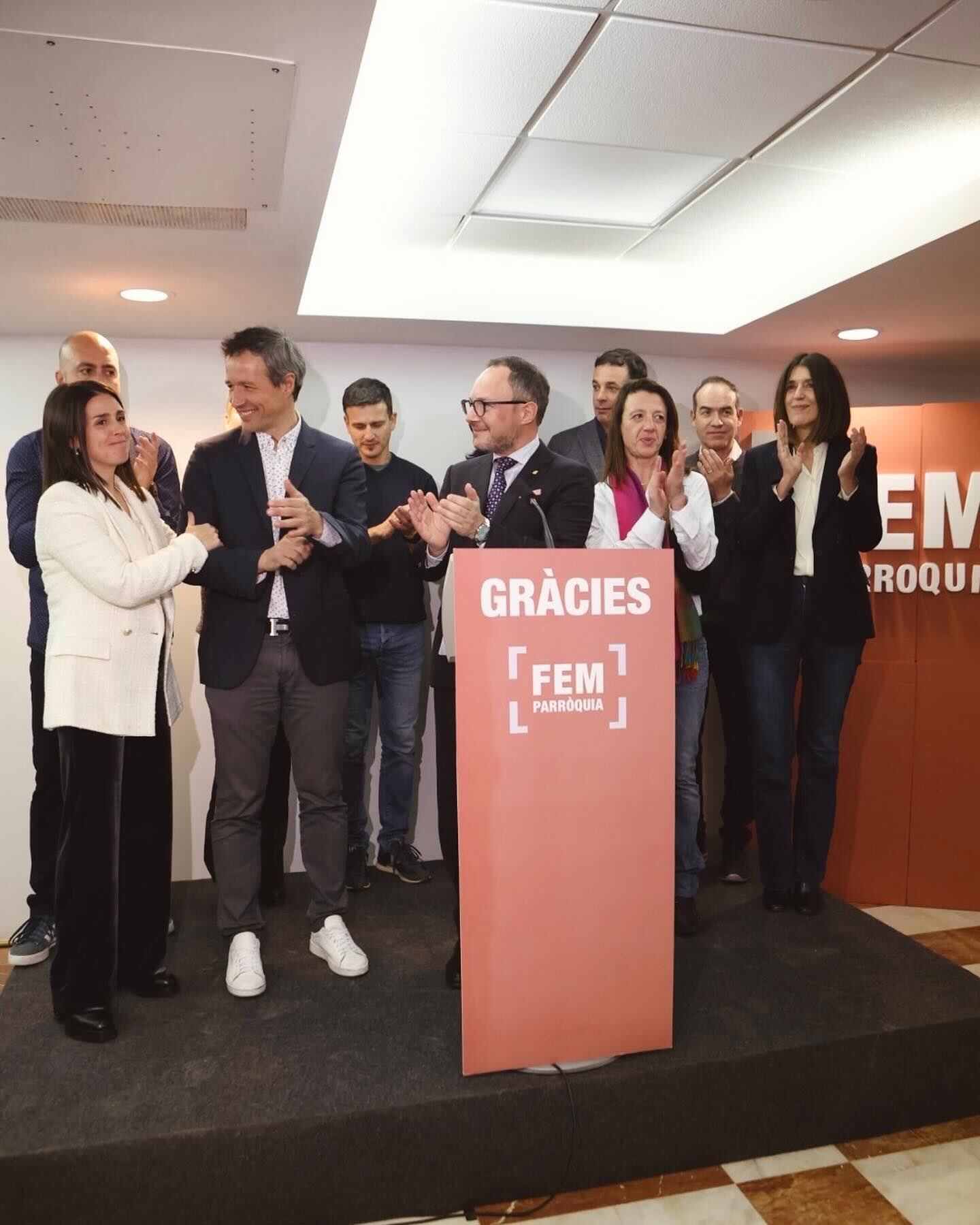 El cap de Govern, Xavier Espot, aplaudint David Astrié