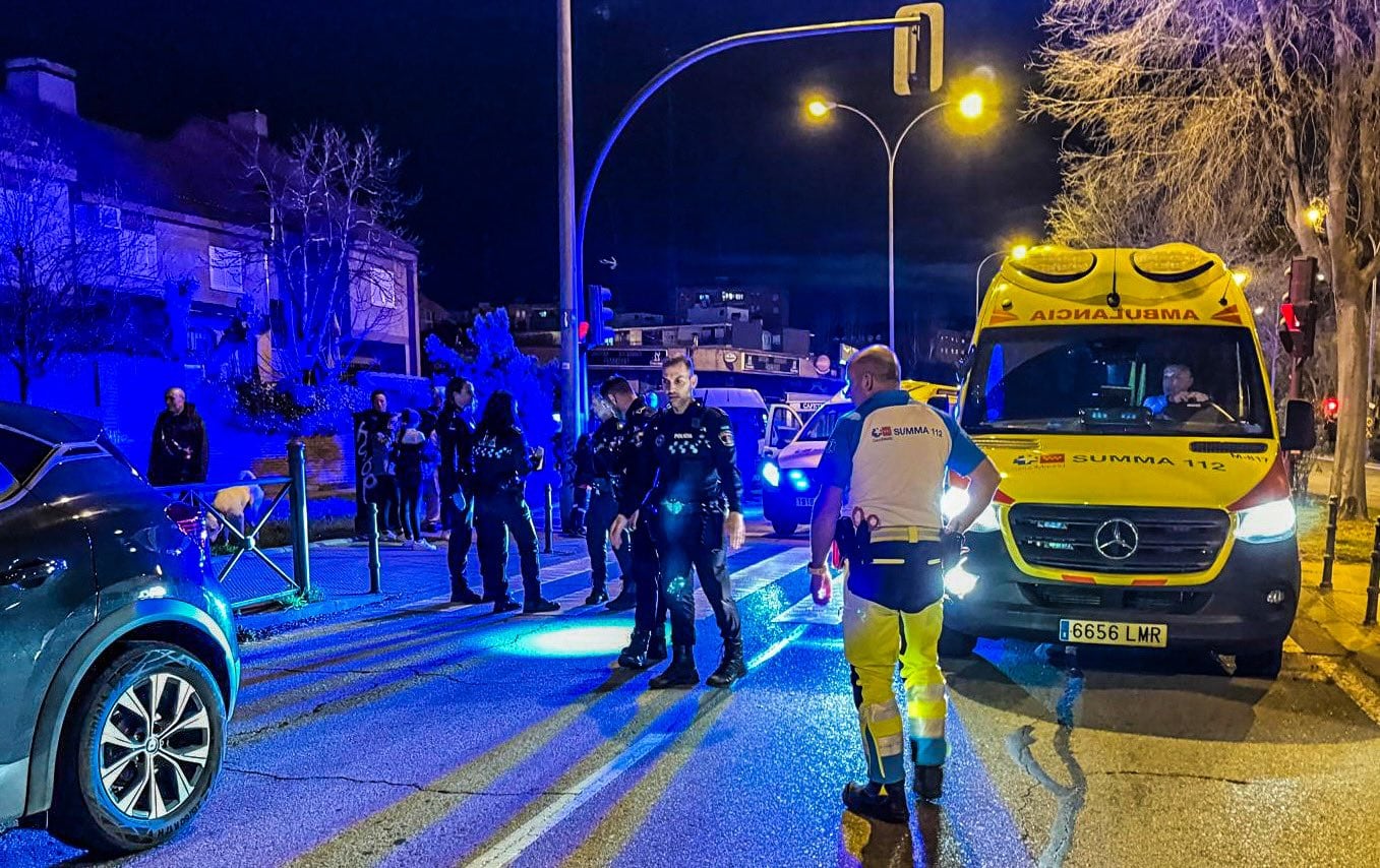 El hombre ha sido desplazado cuatro metros tras el impacto