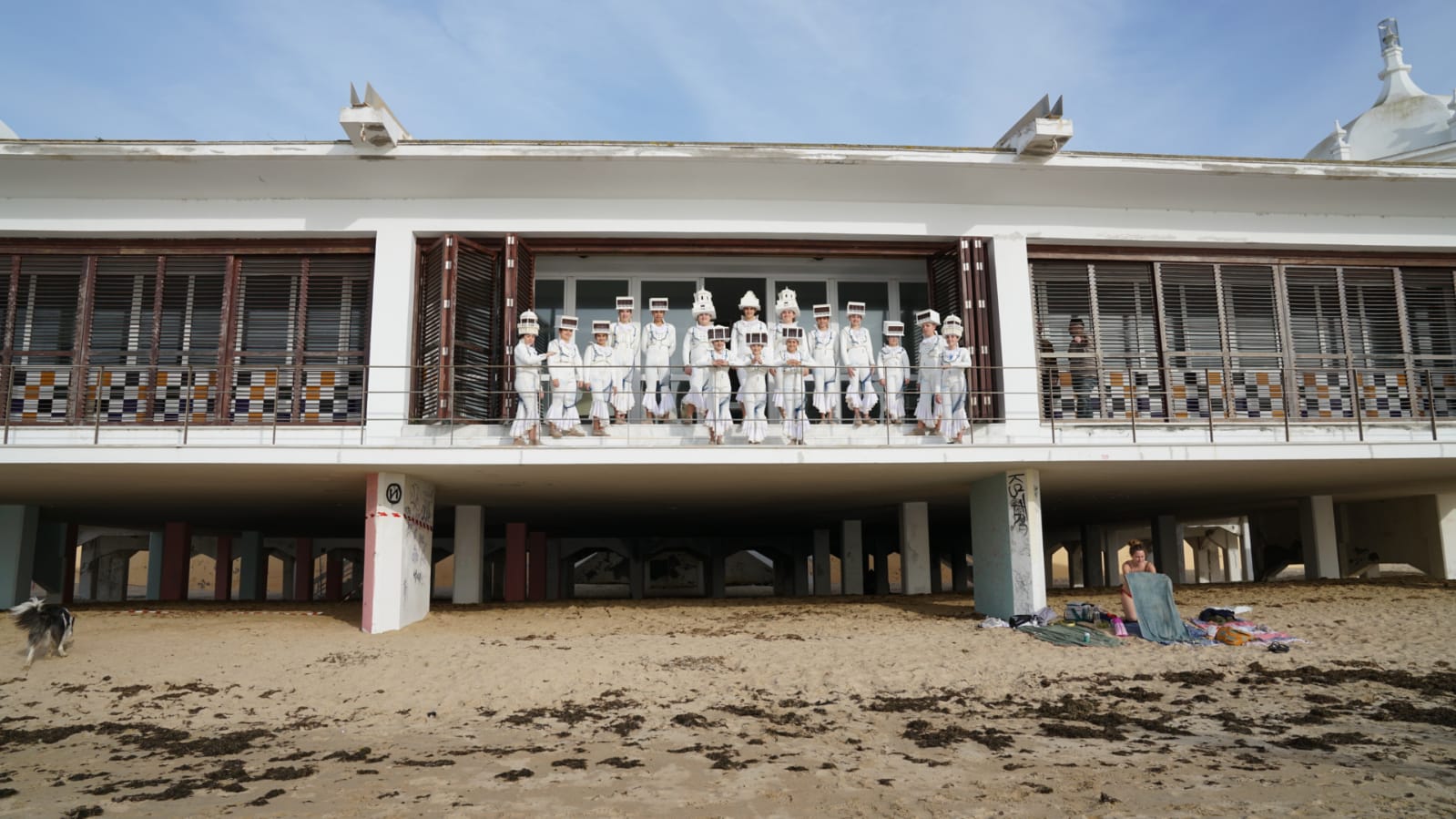 La comparsa &#039;La Centinela&#039; visita el Balneario de La Palma de Cádiz