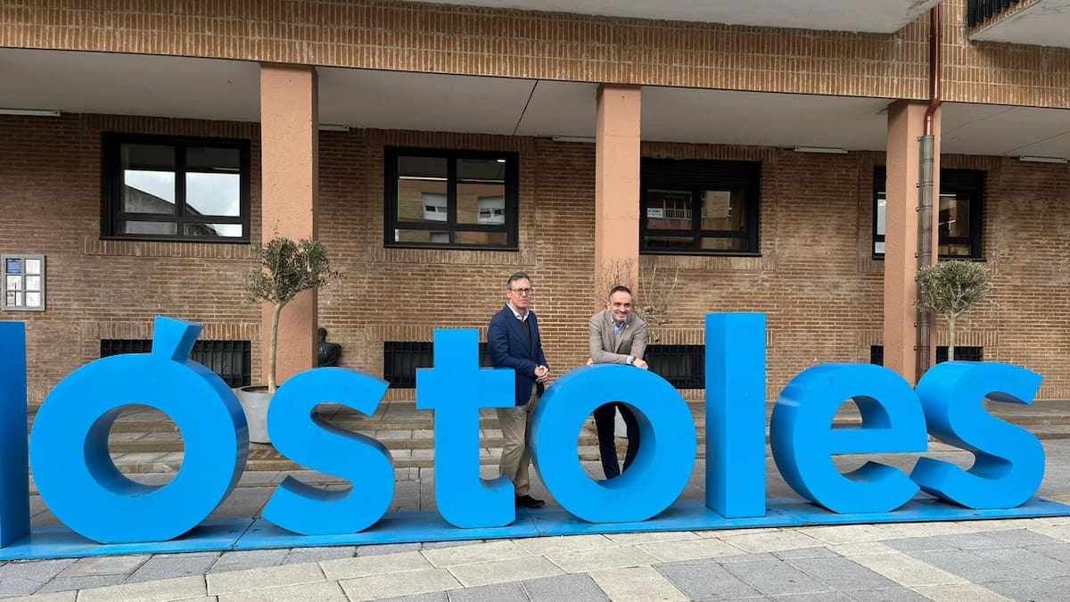 El alcalde de Móstoles anuncia el cese de Daniel Martín como concejal de Cultura tras su salida de Vox