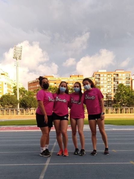 Las cuatro integrantes ribereñas del Atletismo Aranda con los colores del Imagen en el Nacional de Clubes Sub-20, en Valencia.