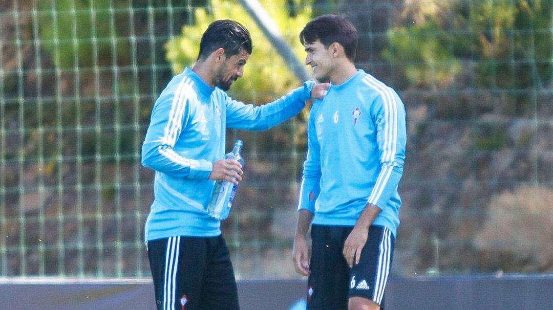 Nolito y Denis en el primer entrenamiento del gaditano con el Celta