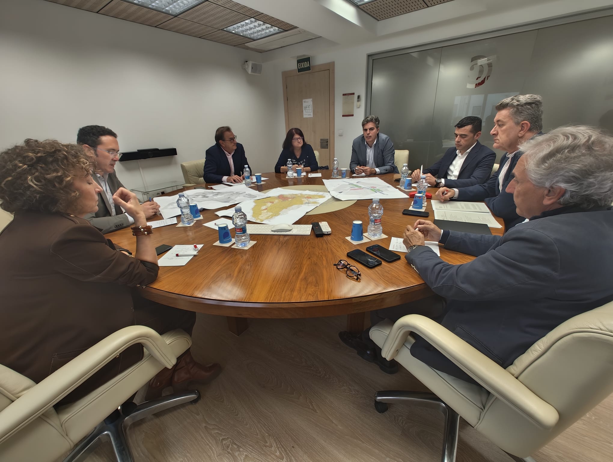 Reunión entre el conseller y la Cámara de Comercio de Alcoy