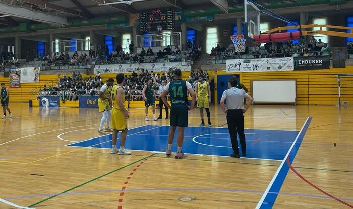 Un lance del partido