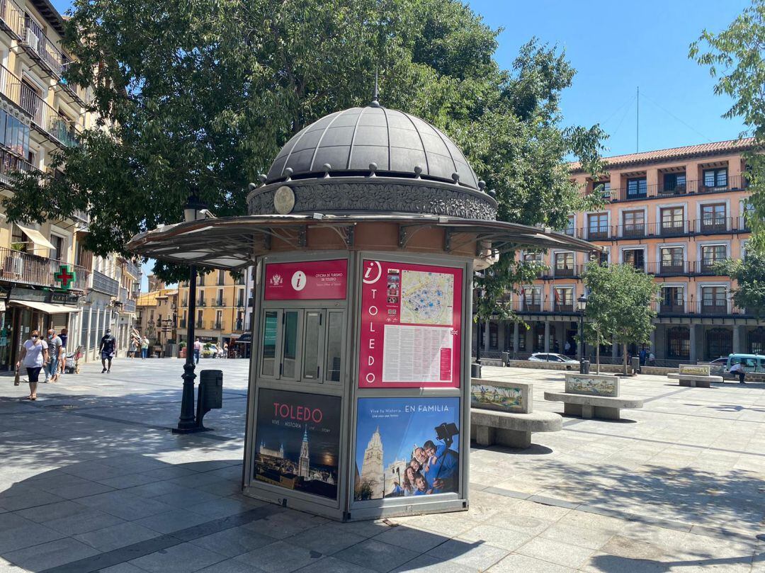El quiosco está situado a pocos metros de la calle Comercio