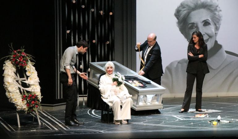 Obra &#039;El Funeral&#039; representada en el Auditorio de El Ejido