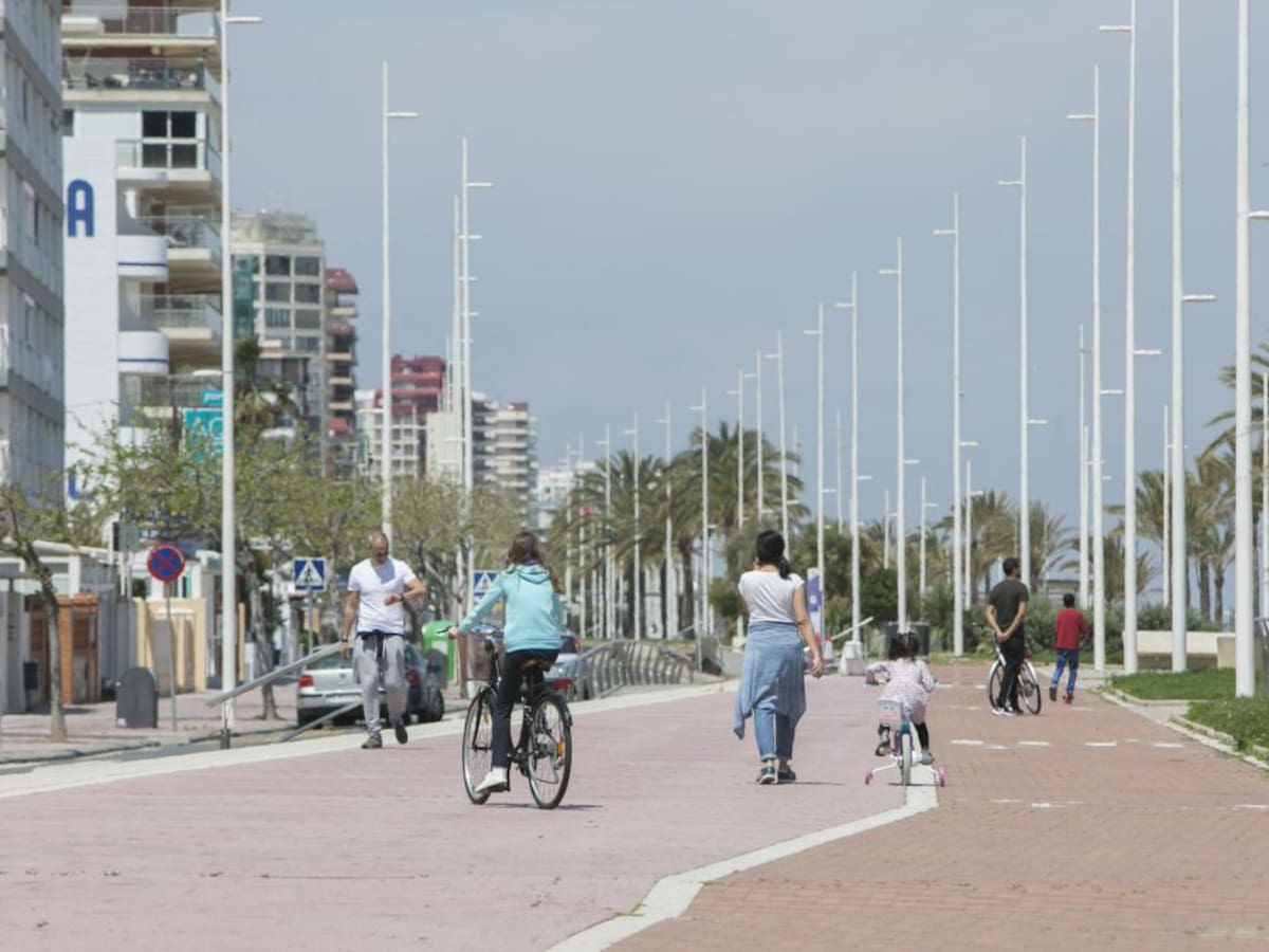 Sanidad pide no confiarse en las reuniones sociales y familiares este próximo puente festivo