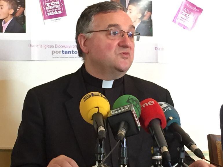 Antonio Gómez Cantero, Administrador Diocesano de Palencia.