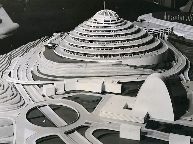 Así nació el Helicoide