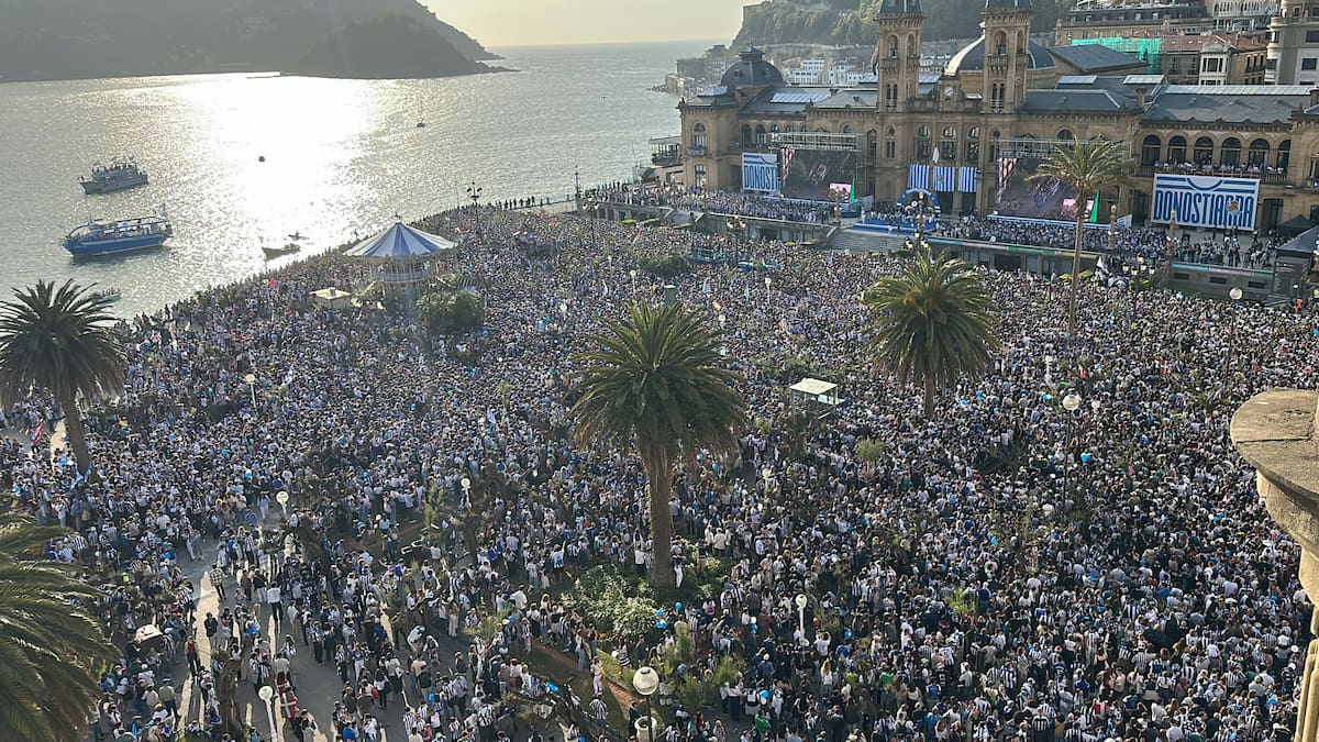 La gran fiesta de la Real en Donostia, en imágenes: así fue la cobertura especial de la SER en un día histórico
