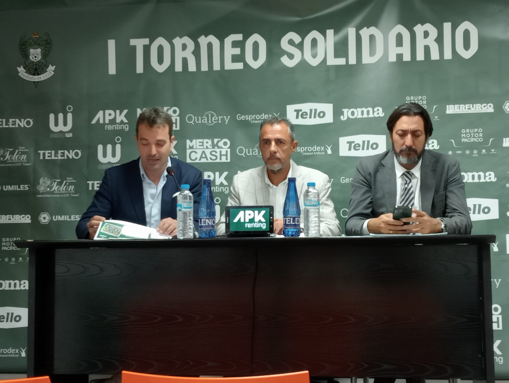 Presentación del primer Torneo Solidario del CD Toledo