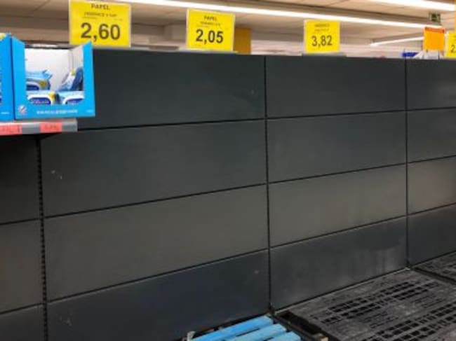 Estanterias sin papel higiénico en algunos supermercados de Gandia