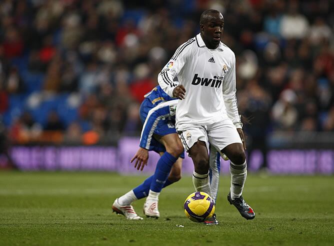 Lass, durante el partido ante el Deportivo en el Bernabéu