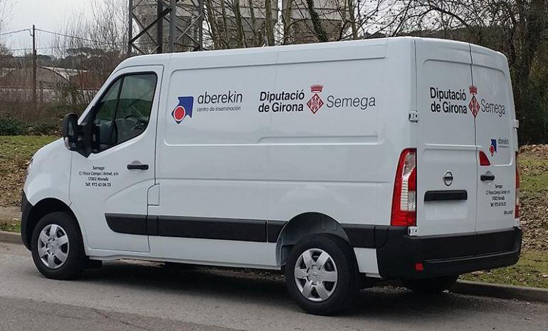 La furgoneta de repartiment.