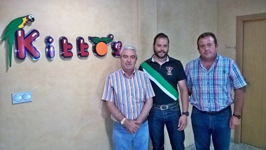 Antonio Martínez, vicepresidente de Alimer, Ignacio García, secretario, y Manolo Martínez, vocal de la sección de Frutas