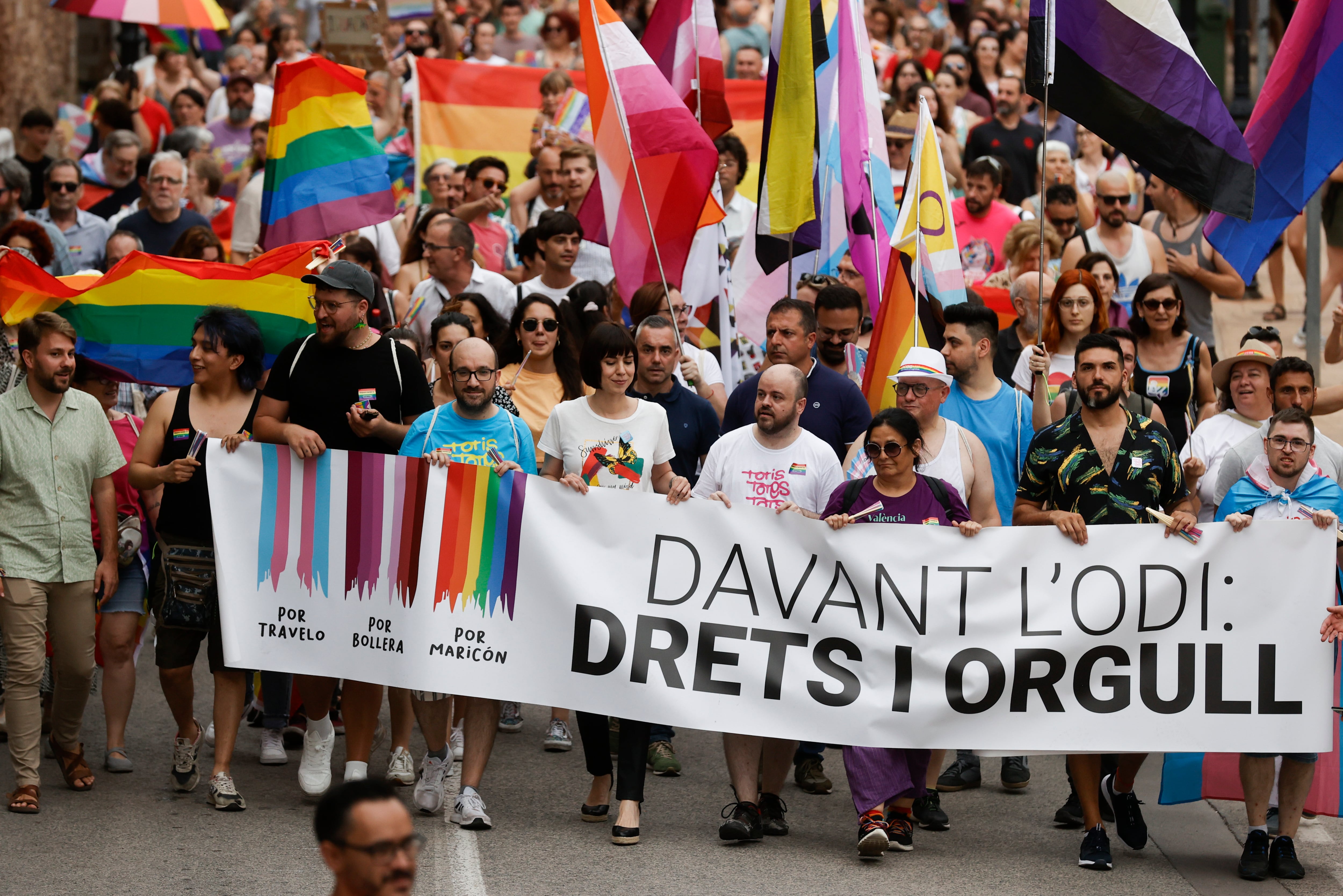 Compromís denuncia que el Ayuntamiento de València ha adjudicado las barras de la fiesta del Orgullo a la misma empresa que sirvió el cátering del acto antiabortista de Vox