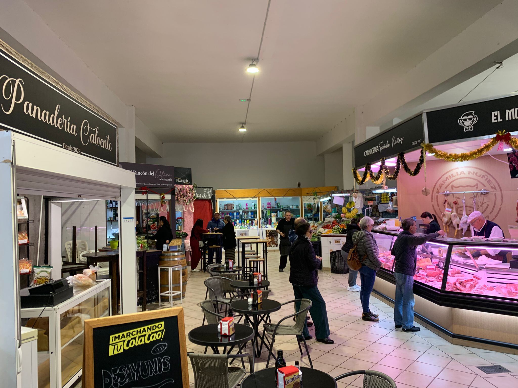 Interior del Mercado Hotel Garrido