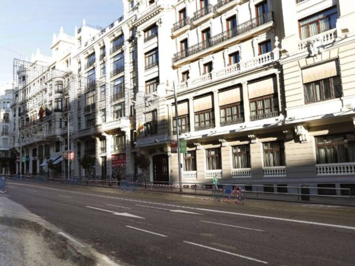 Madrid prohíbe aparcar en el centro este miércoles por alta contaminación